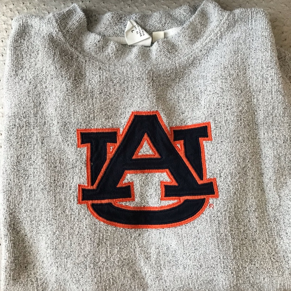 Auburn pullover